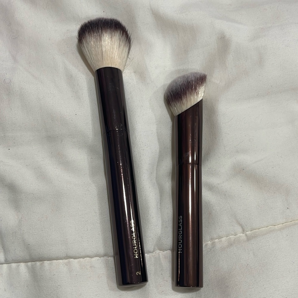 Hourglass Makeup Brush Set (Foundation Angle Brush & Powder brush)